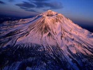 mount-shasta-landscapes-mountains-snow-volcanoes-821-1600x1200