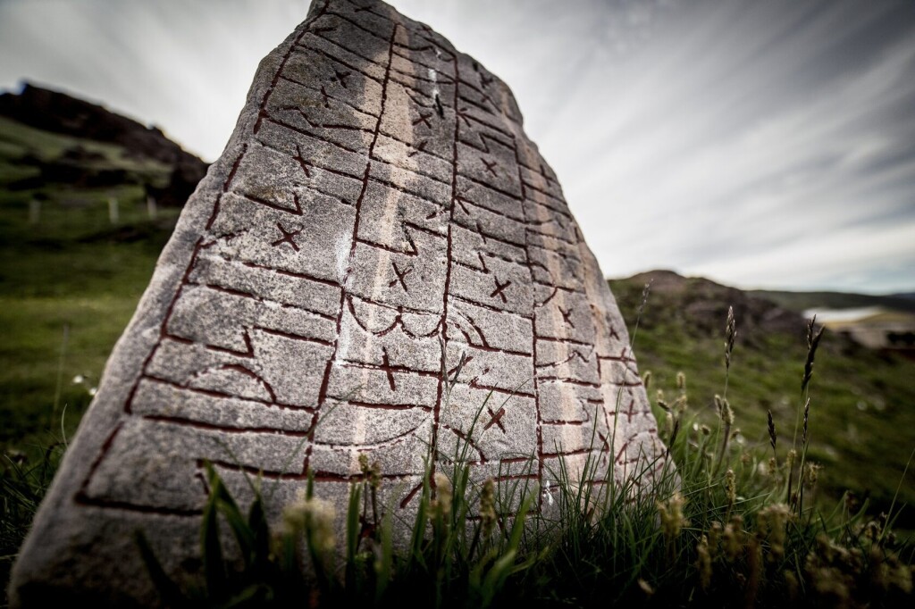 nature-viking-runes-